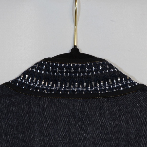 Pyramid Collection Zip-up Blue Denim Embroidered Jean Jacket Size Medium NWOT - Picture 3 of 8